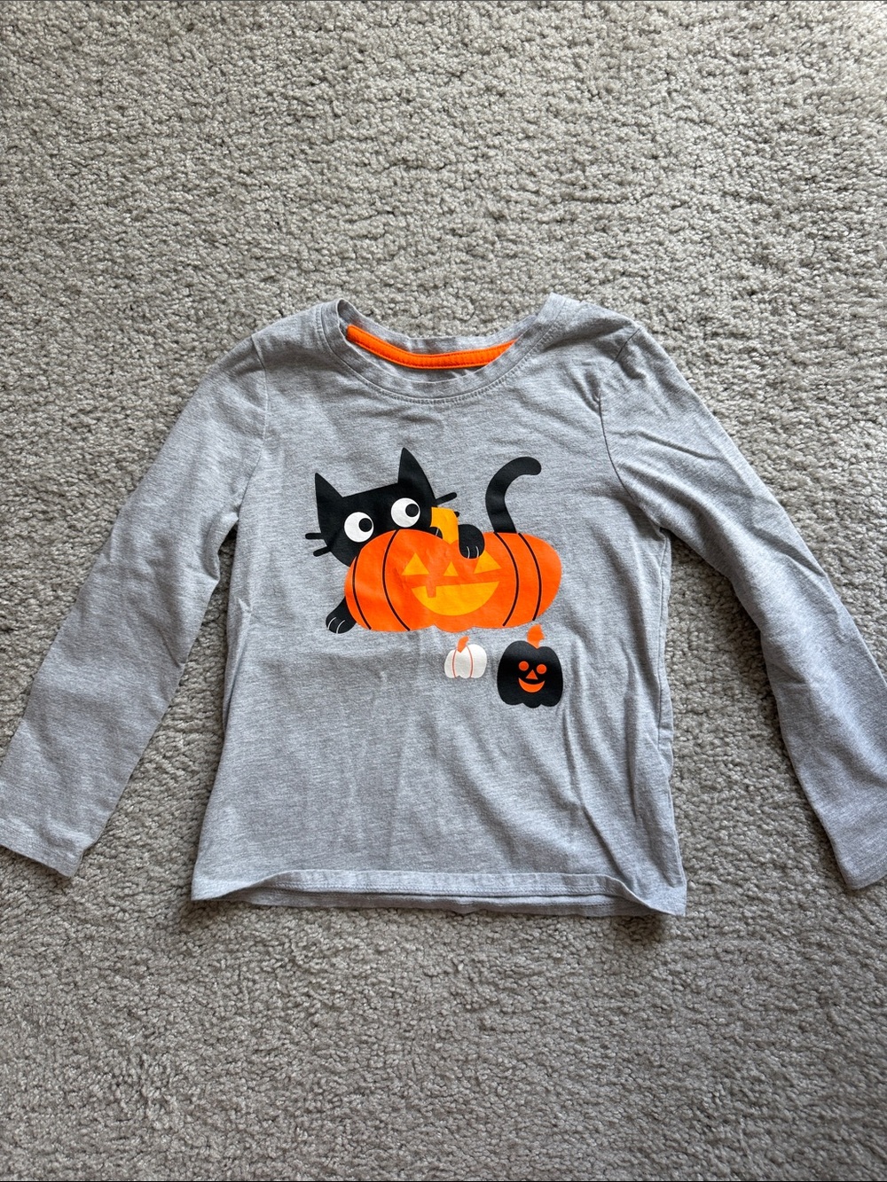 Cat & Jack Gray Long-Sleeve Halloween Cat and Pumpkin Tee
